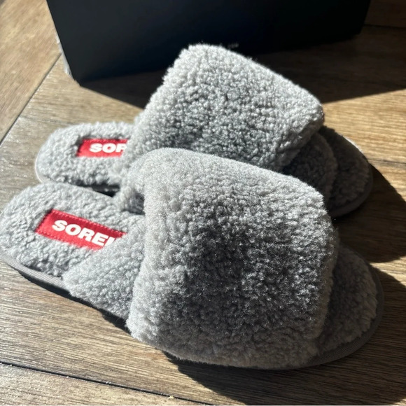 Sorel Slippers NIB - Picture 9 of 14